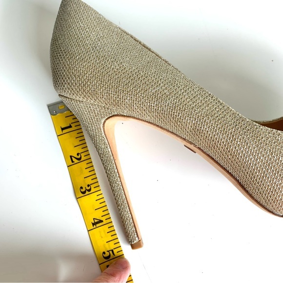 Badgley Mischka Gold glittery formal platform‎ pumps size 10. Ponderosa model. - Picture 5 of 12